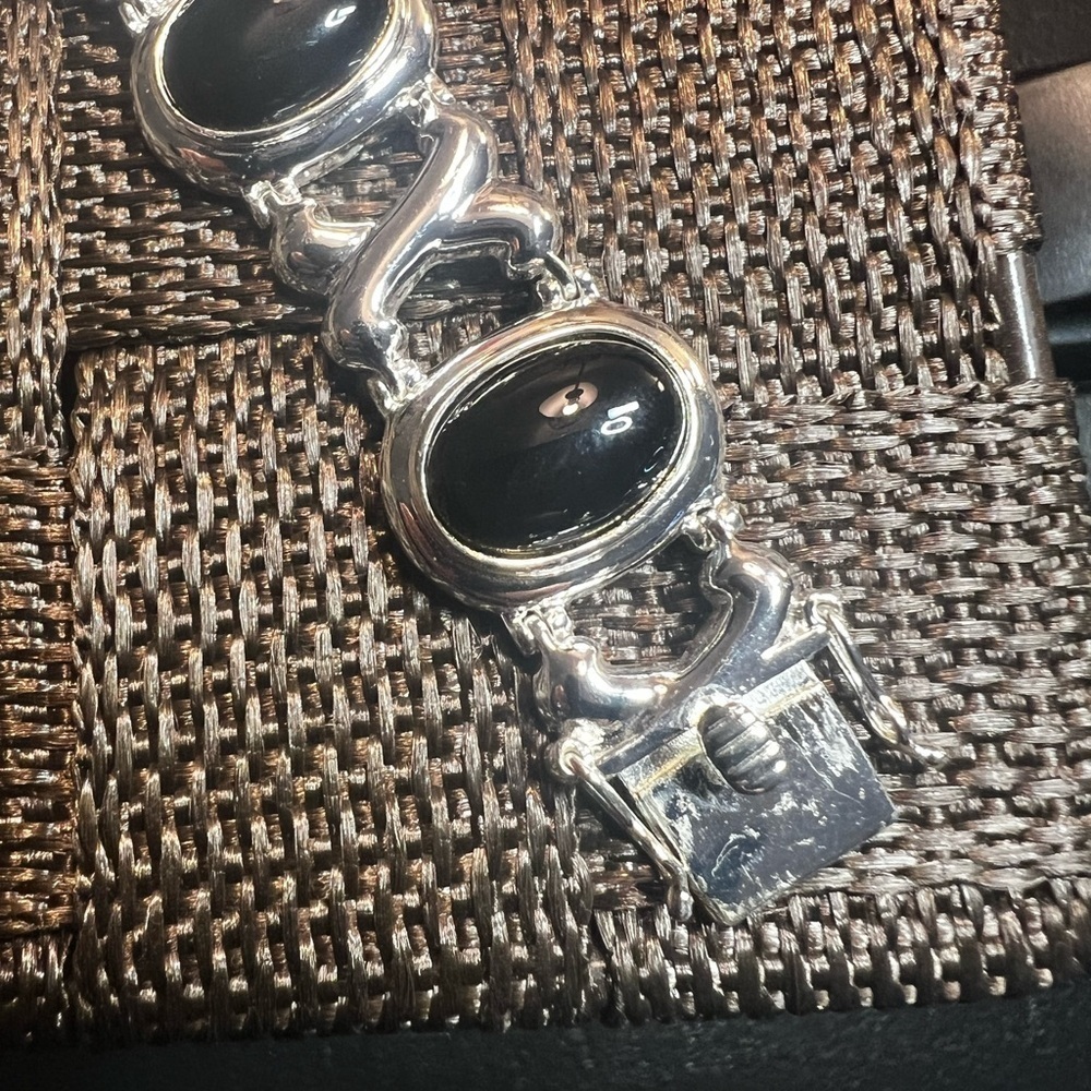 Women’s sterling and onyx bracelet nwot 7” - Picture 7 of 9
